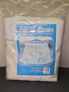 PATIO SET ENCLOSURE LB International PE Mesh Enclosure Fits Over 9' Umbrella